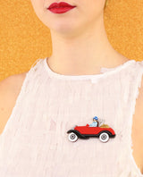 Adventures-in-my-1920’s-car-brooch--la-vidriola-plastic-jewellery-The-Roaring-20s-zoom
