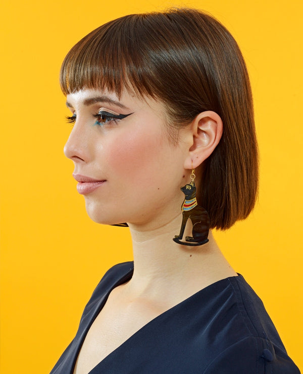 Bastet-earrings-la-vidriola-plastic-jewellery-take-away-product