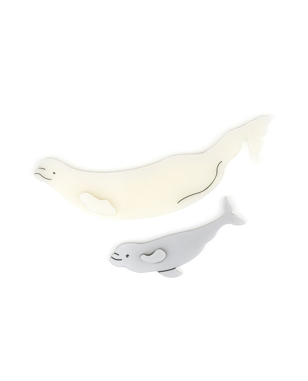 Belugas-set-brooches-la-vidriola-plastic-jewellery-wild-under-the-sea-detail
