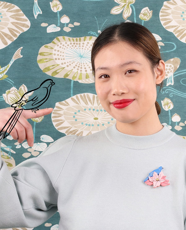 Bird-and-lotus-flower-brooch-Nǐ-hǎo-collection-la-vidriola-product