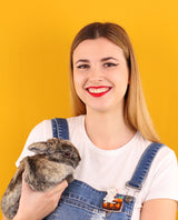 Bunny-Collecting-Easter-Eggs-brooch--interactive--Spring-has-sprung-collection-la-vidriola-product-bimba2