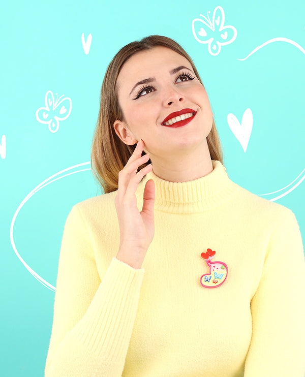 Butterflies-in-my-tummy-brooch-Be-my-Valentine-collection-la-vidriola-product
