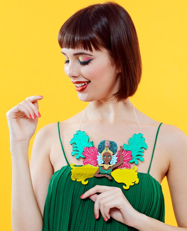 Carnival-Queen-statement-necklace-la-vidriola-plastic-jewellery-take-away-product