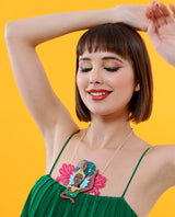 Carnival-dancer-necklacela-vidriola-plastic-jewellery-take-away-product