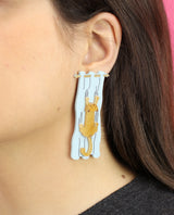 Cat-going-climbing-earrings-everything-will-be-all-right-la-vidriola-product
