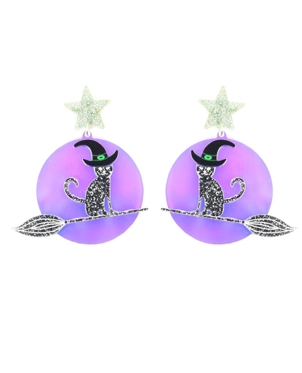 Cat-on-the-broom-earrings-plastic-jewerelly-la-vidriola-detail