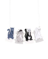 Cats-on-Abbey-Road-Necklace-Bon-Voyage-collection-la-vidriola-detail