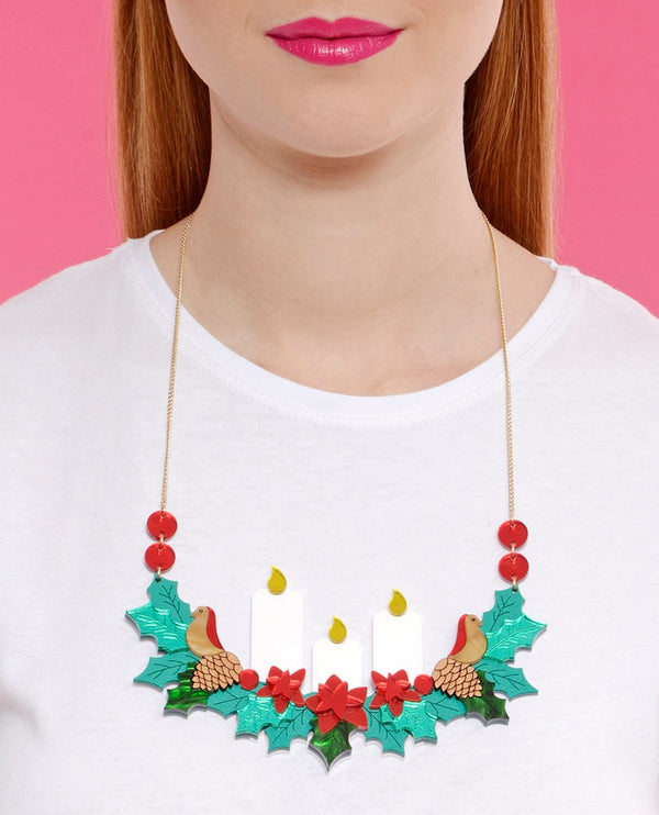 Centerpiece-statement-necklace-la-vidriola-plastic-jewellery-christmas-2018-detail