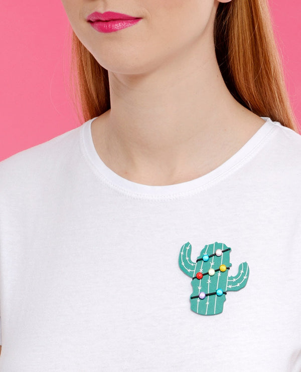 Christmas-cactus-brooch-la-vidriola-plastic-jewellery-christmas-2018-detail