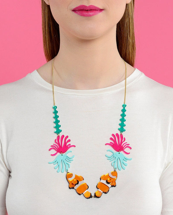 Clown-fish-in-the-sea-anemone-necklace-la-vidriola-plastic-jewellery-wild-under-the-sea-product