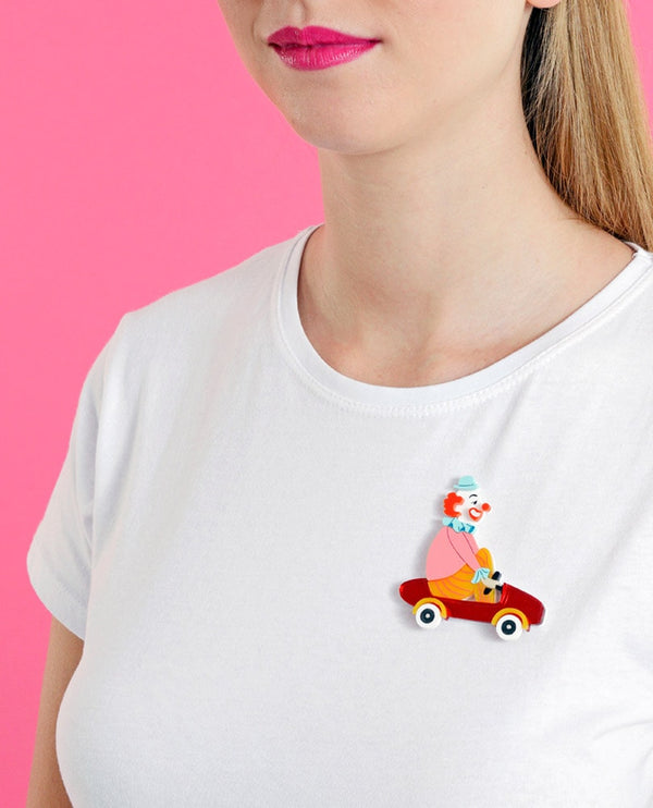 Clown-tiny-car-brooch-la-vidriola-plastic-jewellery-circus-where-the-magic-happens-product