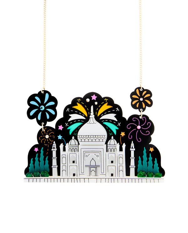 Colours outside the Taj Mahal Necklace