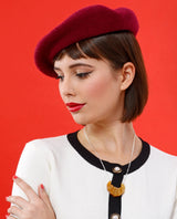 Croissant-pendant-la-vidriola-plastic-jewellery-take-away-product
