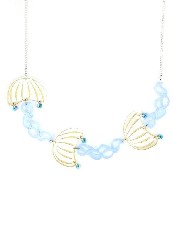 Dancing-Jellyfish-necklace-la-vidriola-plastic-jewellery-wild-under-the-sea-detail