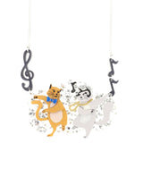Dancing-cats-necklace-la-vidriola-plastic-jewellery-The-Roaring-20s-detail