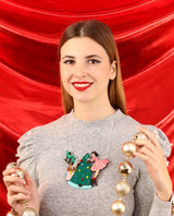 Decorating-the-Christmastree-retro-style-scene-necklace-Christmas-2020-la-vidriola-product
