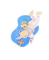 Deep-sea-exploring-Brooch-All-Aboard-collection-la-vidriola-detail