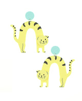 Elastic-cat-earrings-cats-cats-and-more-cats-la-vidriola-detail