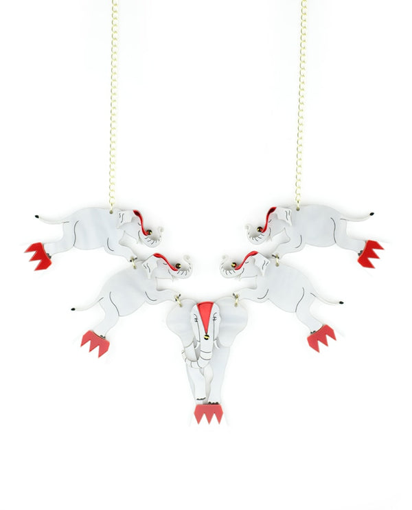 Elephants-necklace-la-vidriola-plastic-jewellery-circus-where-the-magic-happens-detail