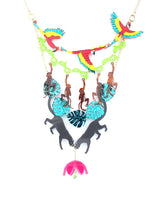 Flora_and_-fauna_necklace_la_vidriola_detail