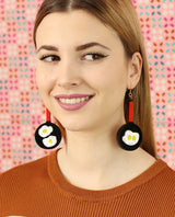 Frying-eggs-earrings-home-sweet-home-la-vidriola-product