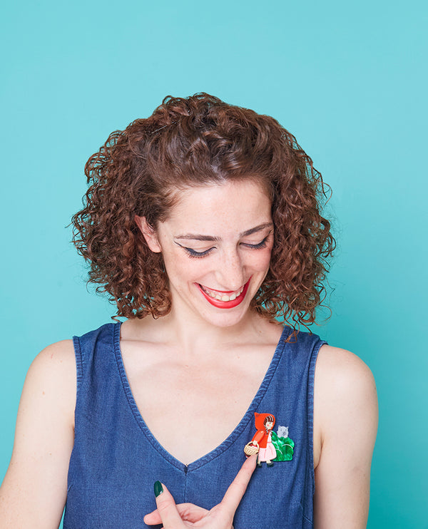 Going to Visit Granny! Brooch -interactive-