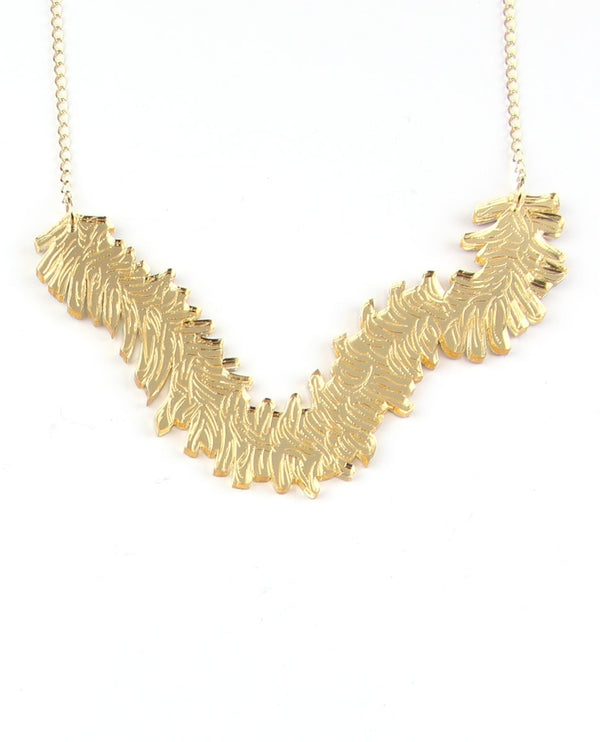 gold_tinsel_garland_necklace_la_vidriola_detail
