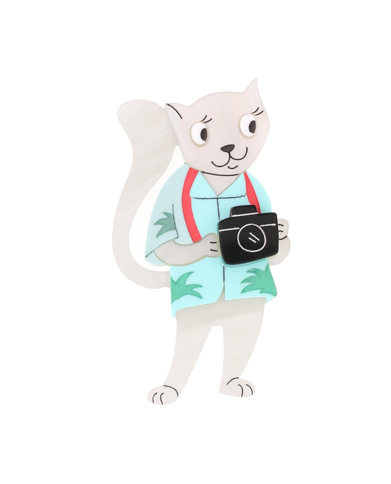 Gotta-get-that-shot!-Cat-Tourism-Brooch-Bon-Voyage-collection-la-vidriola-detail