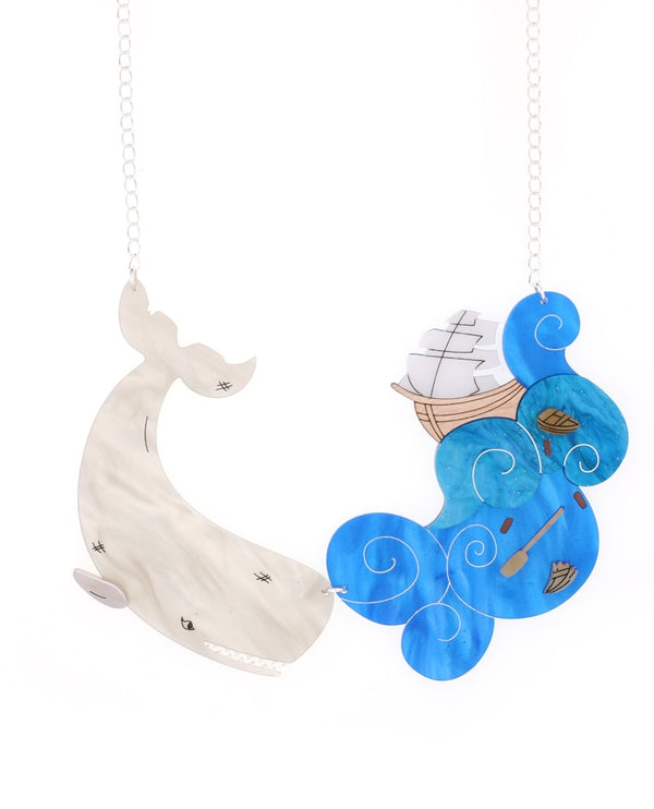 Great-whale-boat-attack-Necklace-All-Aboard-collection-la-vidriola-detail