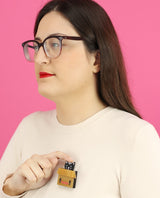 Hiding-black-cat-brooch-everything-will-be-all-right-la-vidriola-product-on