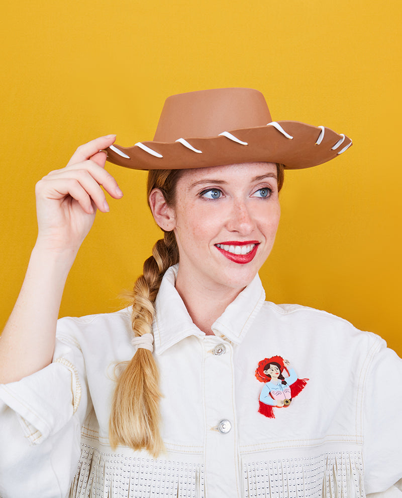 AOVNA HOWDY - Orecchini lunghi in acrilico, con lettera da cowboy AOVNA HOWDY - Orecchini lunghi in acrilico, con lettera da cowboy