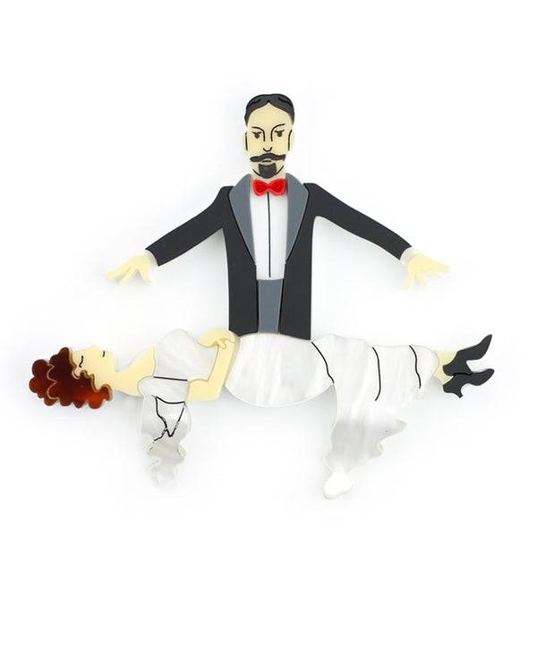 Ilusionist-brooch-la-vidriola-plastic-jewellery-circus-where-the-magic-happens-detail