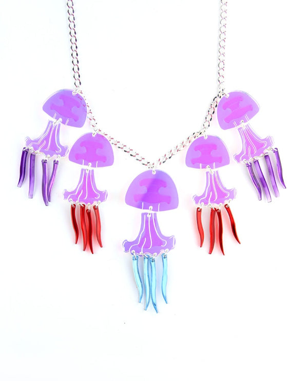 Jellyfish-bank-statement-necklace-la-vidriola-plastic-jewellery-wild-under-the-sea-detail