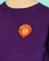 Leo-zodiac-sign-brooch-la-vidriola-plastic-jewellery-cosmica-zoom