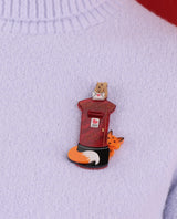 London-love-letters-brooch-Be-my-Valentine-collection-la-vidriola-zoom