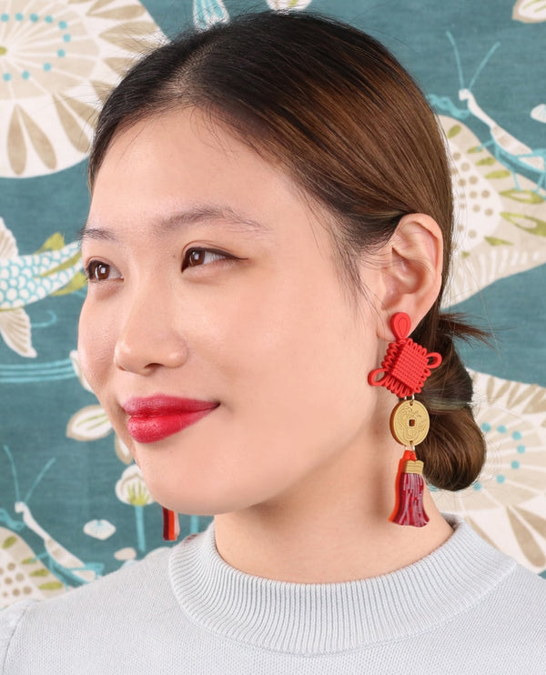 Lucky-Chinese-Coin-earrings-Nǐ-hǎo-collection-la-vidriola-zoom
