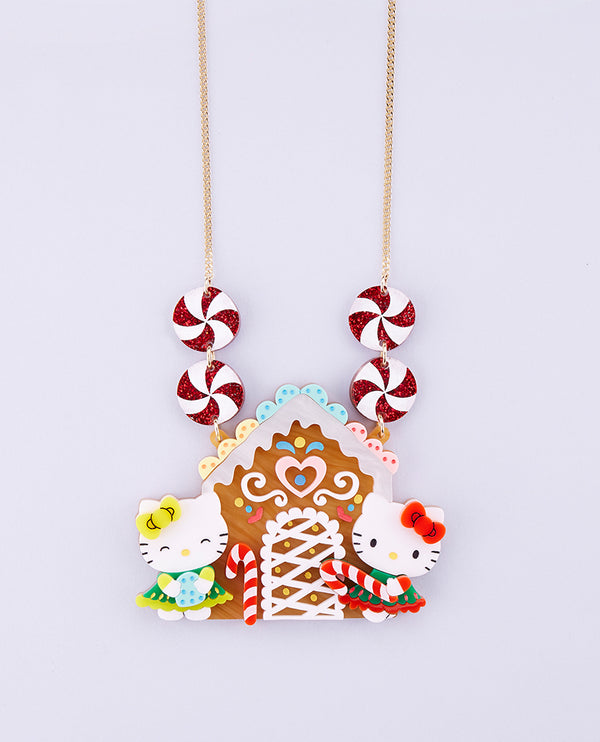 Making our gingerbread house Necklace