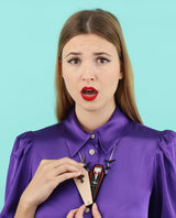 Marbled-Draculas-coffin-necklace-classic-halloween-2020-la-vidriola-product-open