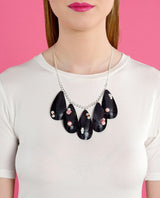 Mussels-necklace-la-vidriola-plastic-jewellery-wild-under-the-sea-product