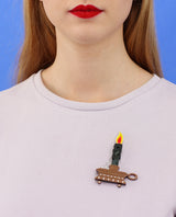 Mysterious-black-Candle-holder-brooch-classic-halloween-2020-la-vidriola-zoom