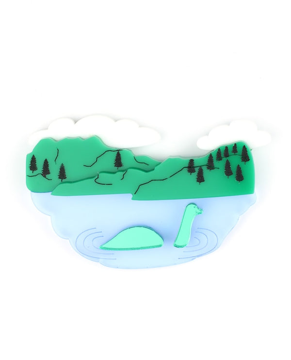 Nessie-brooch-la-vidriola-plastic-jewellery-take-away-last-minute-detail