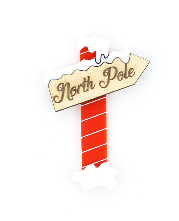 North-Pole-sign-brooch-la-vidriola-plastic-jewellery-christmas-2018-product
