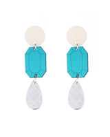 Pearls-and-crystals-earrings-la-vidriola-plastic-jewellery-The-Roaring-20s-detail