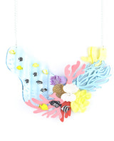Reef-statement-necklace-la-vidriola-plastic-jewellery-take-away-last-minute-zoom-detail