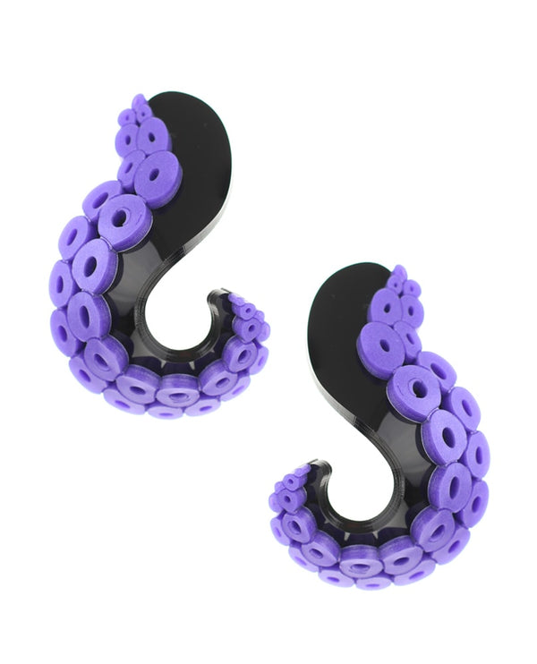 Sea-Witch-Earrings-animalandia-detail