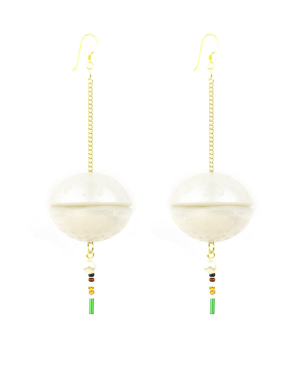 Sea-urchins-earrings-vidriola-plastic-jewellery-wild-under-the-sea-detail