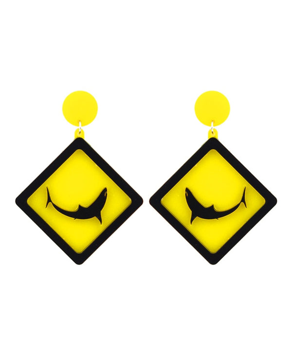 Shark_warning_earrings_la_vidriola_detail