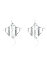 Stingray-earrings-la-vidriola-plastic-jewellery-wild-under-the-sea-detail