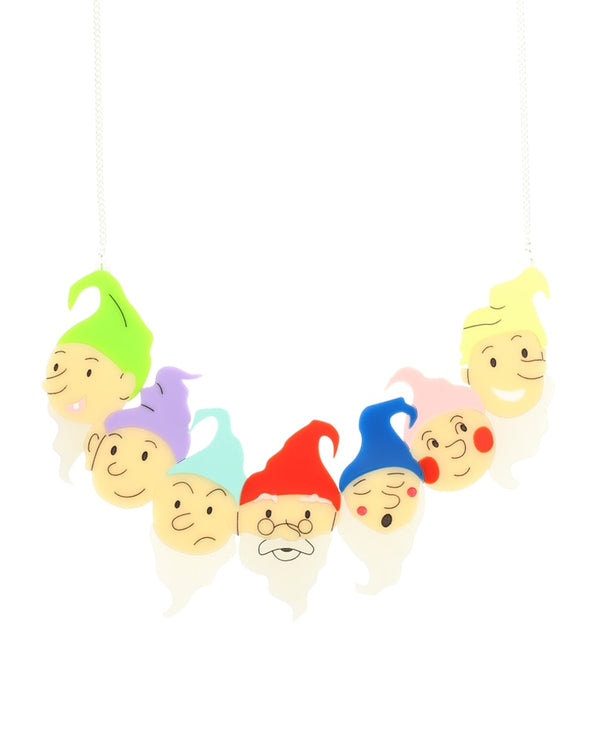 The-7-dwarfs-necklace-far-far-away-la-vidriola-detail
