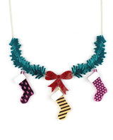 Christmas_stocking_necklace_la_vidriola_detail